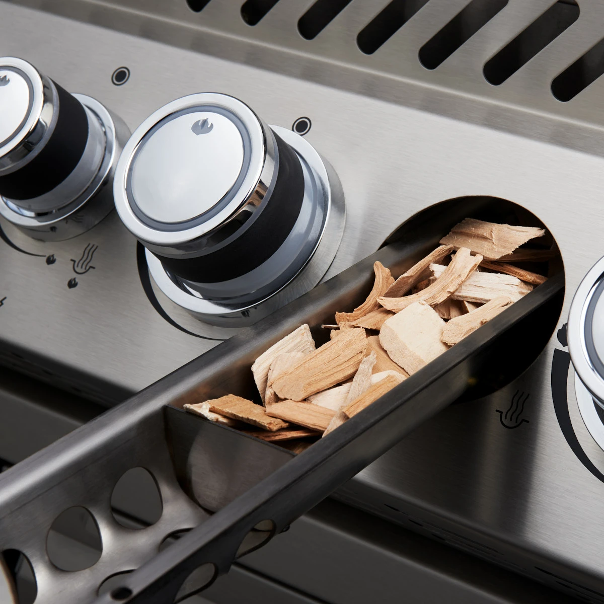 Napoleon Prestige Pro 665, Edelstahl Inkl. Drehspieß 6 Napoleon Prestige Pro 665, Edelstahl Inkl. Drehspieß – Bild 6